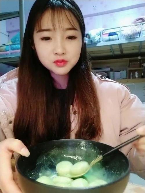 娱乐吃瓜酱寝室,揭秘校园里的欢乐八卦圈